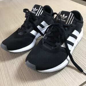 Adidas Swift Run X Womens Sneakers FY2134 Black White Size 6.5